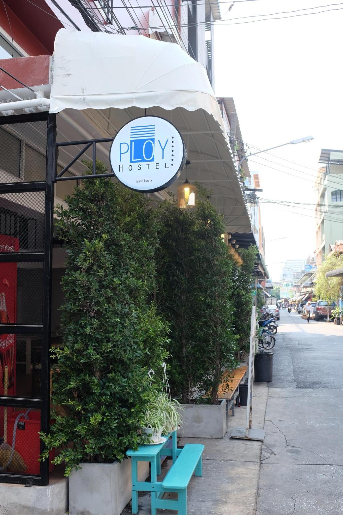Ploy Hostel Bangkok Exterior foto